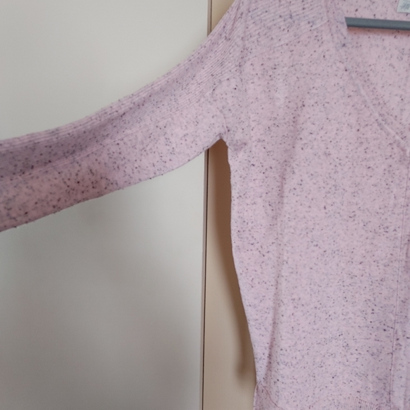 sweater - Picture 4 of 6